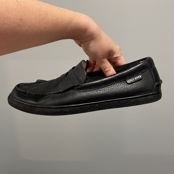 Men's Cole Haan Nantucket 2.0 Penny Loafer Shoe US 9 1/2 M Black Leather - Picture 10 of 16